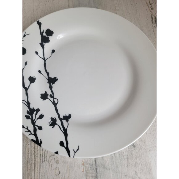 Cambridge England Shadow Blossom flower plate - Picture 3 of 6